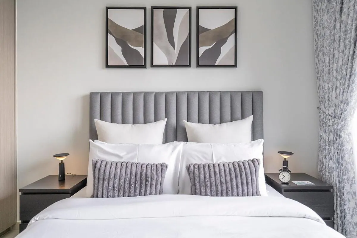 Gorgeous 2-Bedroom In Downtown Dubai, Near Burj Khalifa! United Arab Emirates