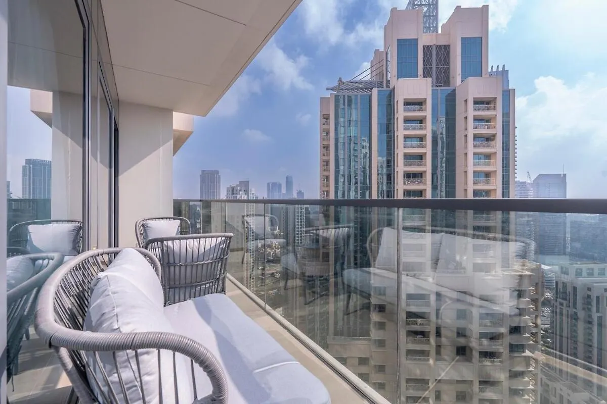 Gorgeous 2-Bedroom In Downtown Dubai, Near Burj Khalifa! Apartment